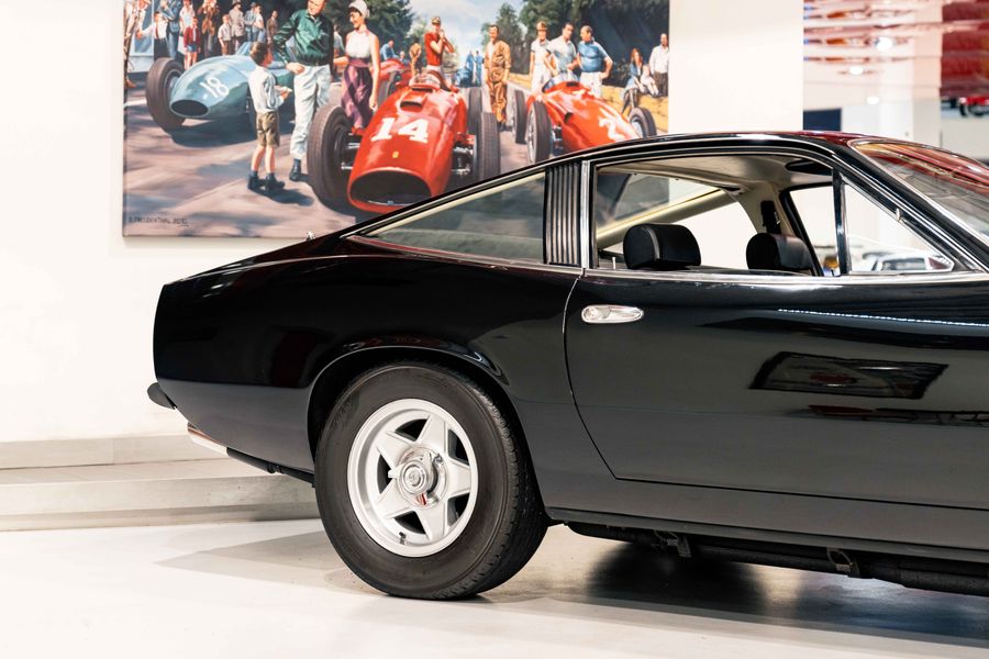 Ferrari 365 GTC/4 LHD