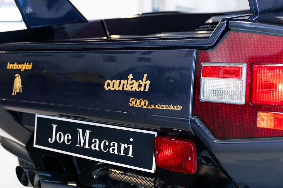 Lamborghini Countach 5000 QV RHD
