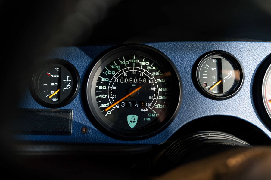 Lamborghini Countach 5000 QV RHD
