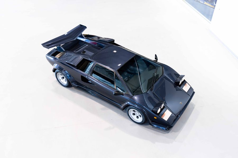 Lamborghini Countach 5000 QV RHD