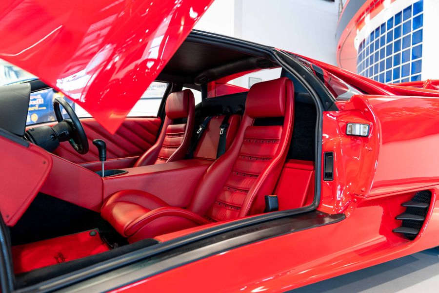 Lamborghini Diablo RHD