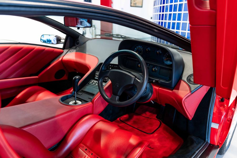 Lamborghini Diablo RHD