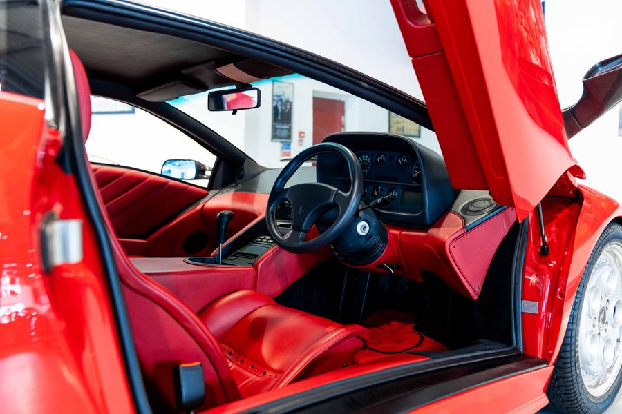 Lamborghini Diablo RHD