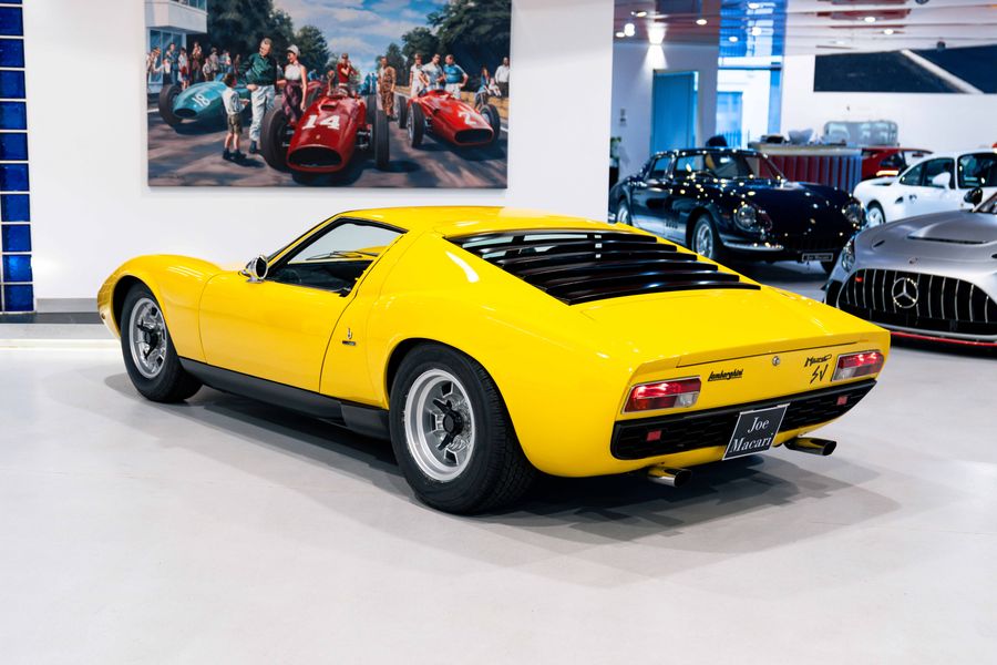 Lamborghini Miura P400 RHD