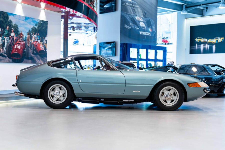 Ferrari 365 GTB/4 Daytona