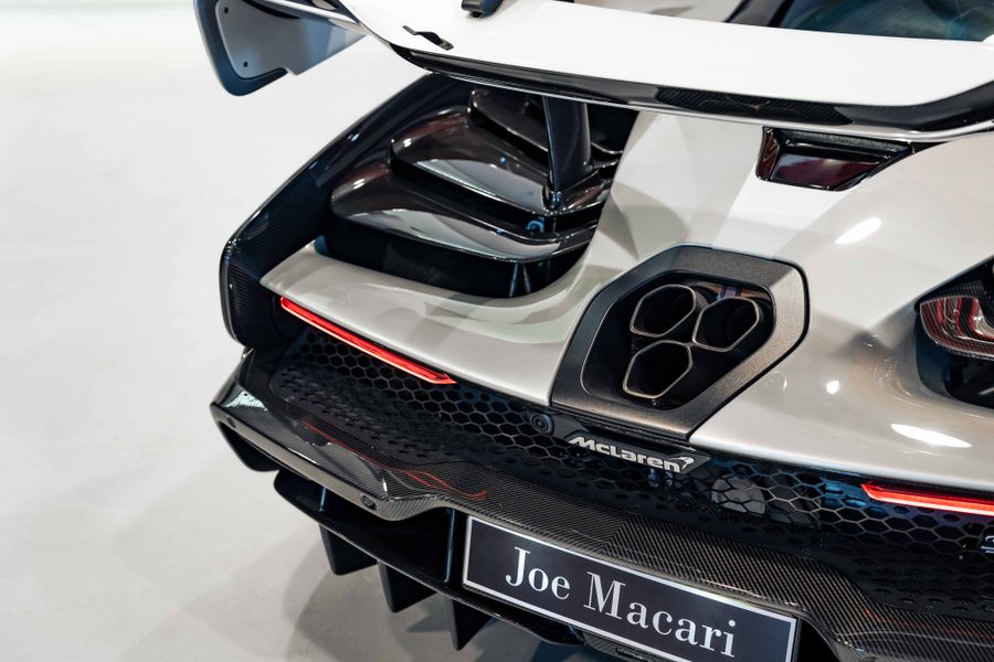 McLaren Senna