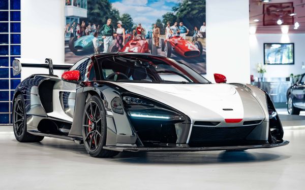 McLaren Senna