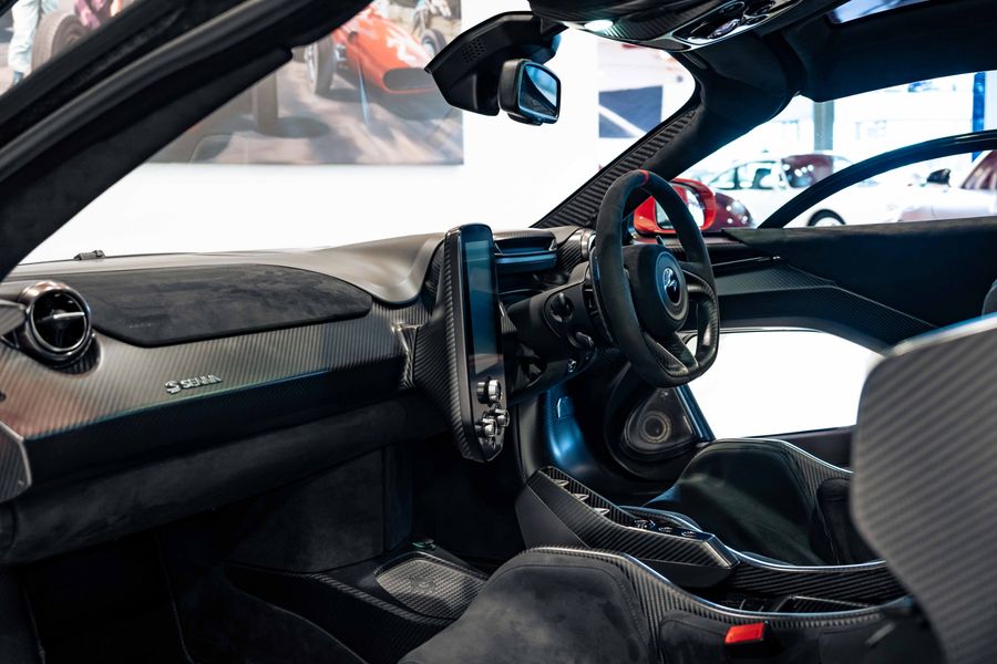 McLaren Senna