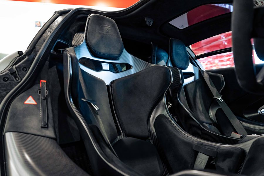 McLaren Senna