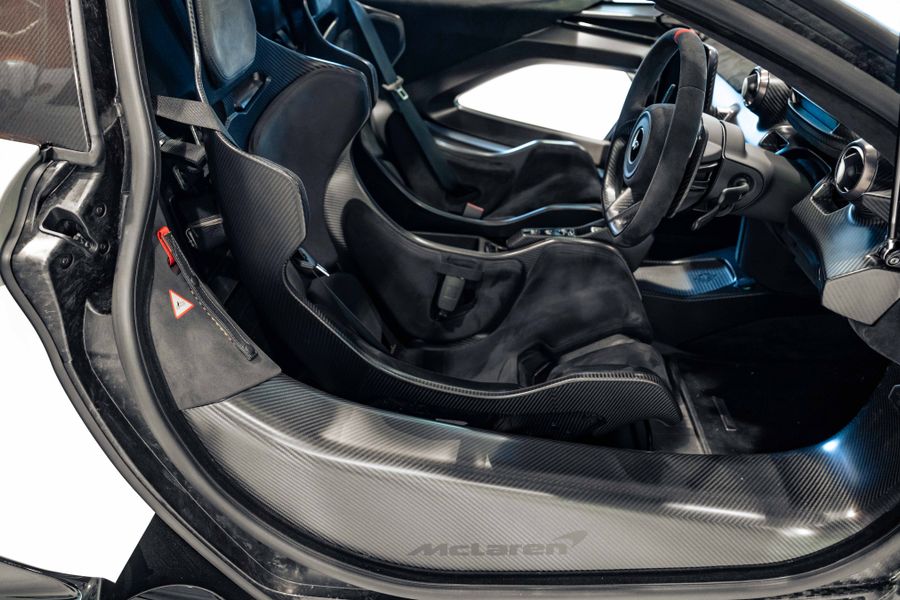 McLaren Senna