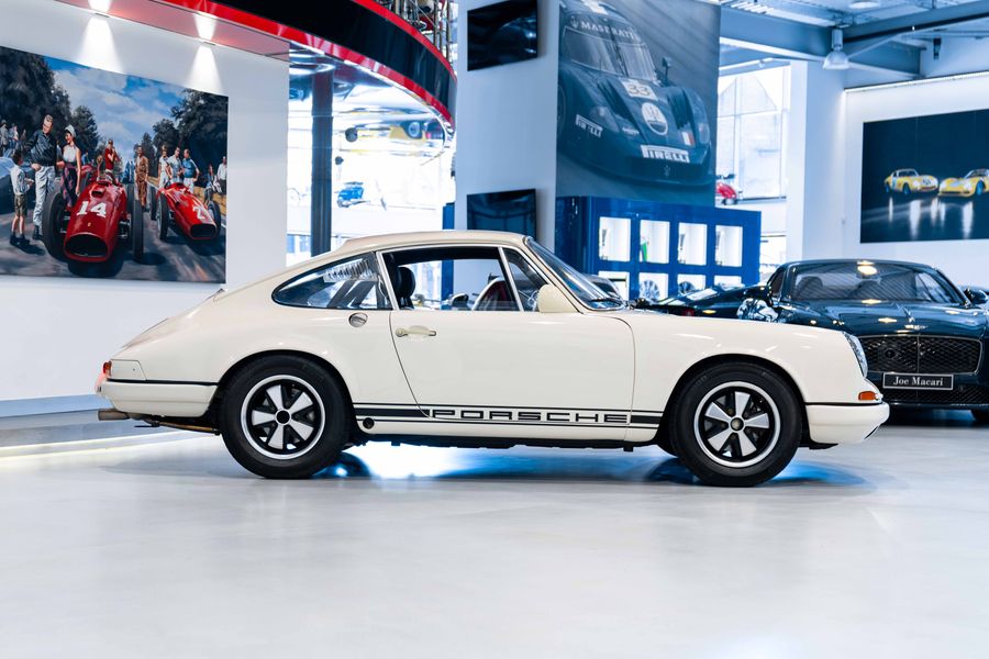 Porsche 911R by EB Motorsport