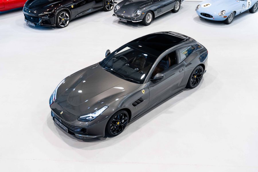 Ferrari GTC4 Lusso T