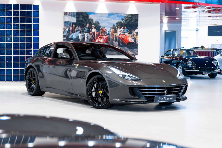 Ferrari GTC4 Lusso T