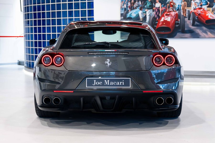 Ferrari GTC4 Lusso T