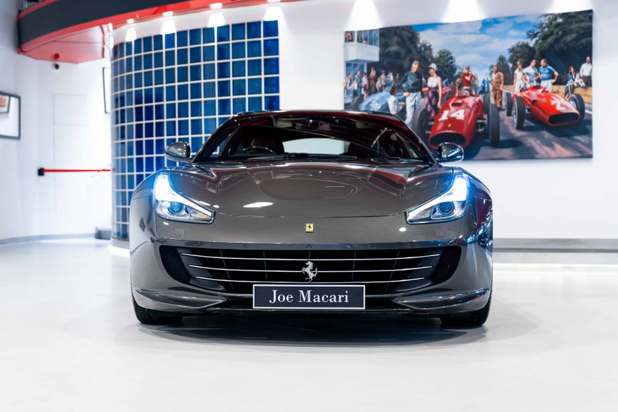 Ferrari GTC4 Lusso T