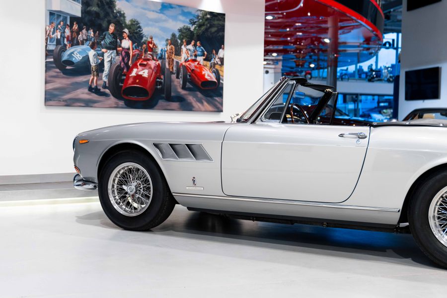 Ferrari 275 GTS LHD