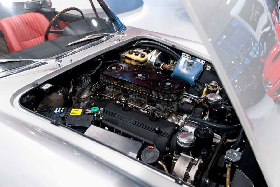 Ferrari 275 GTS LHD