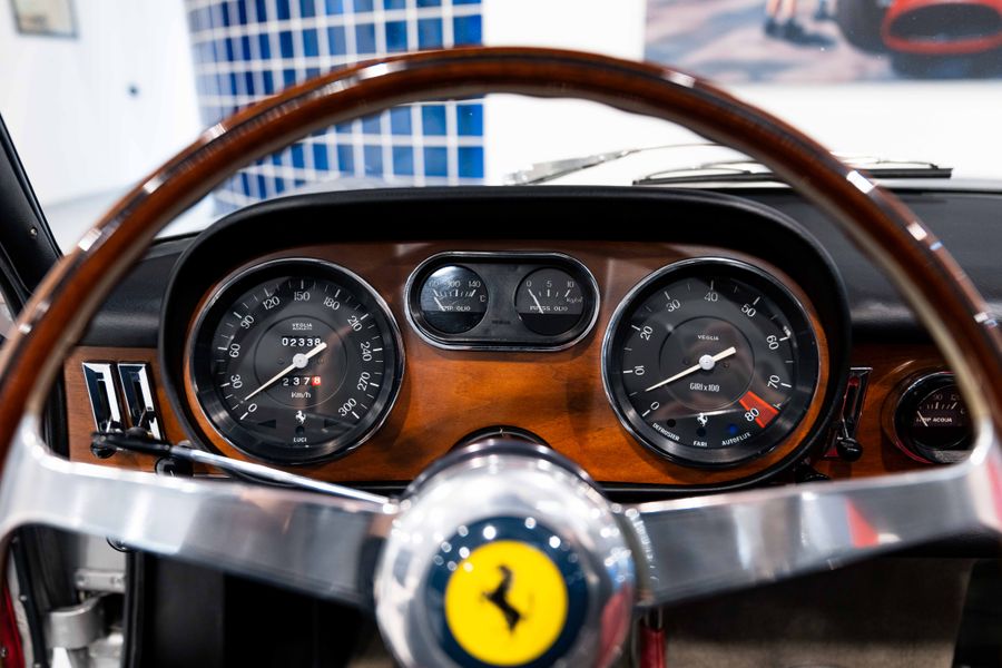 Ferrari 275 GTS LHD