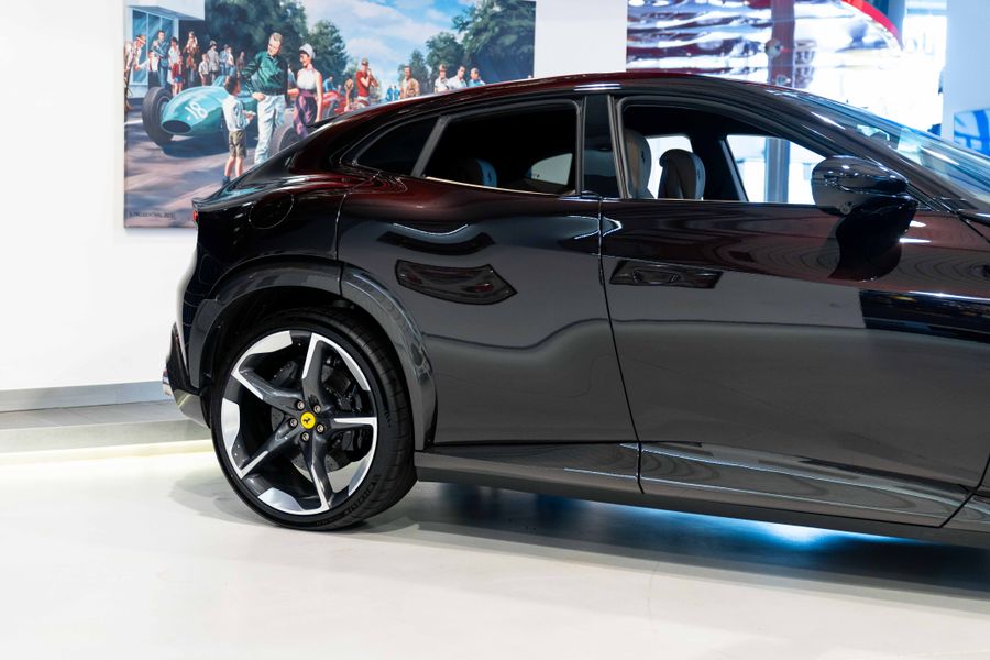 Ferrari Purosangue