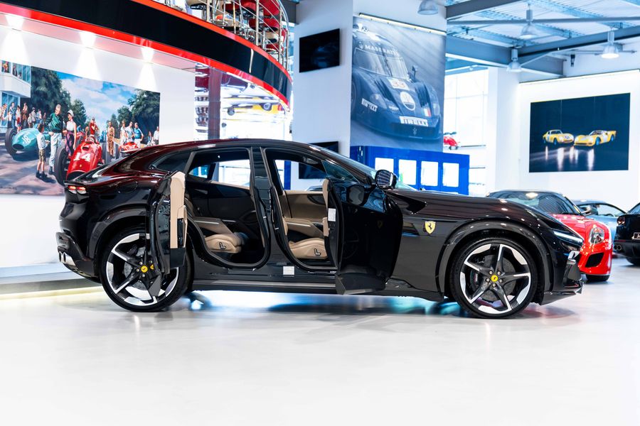 Ferrari Purosangue