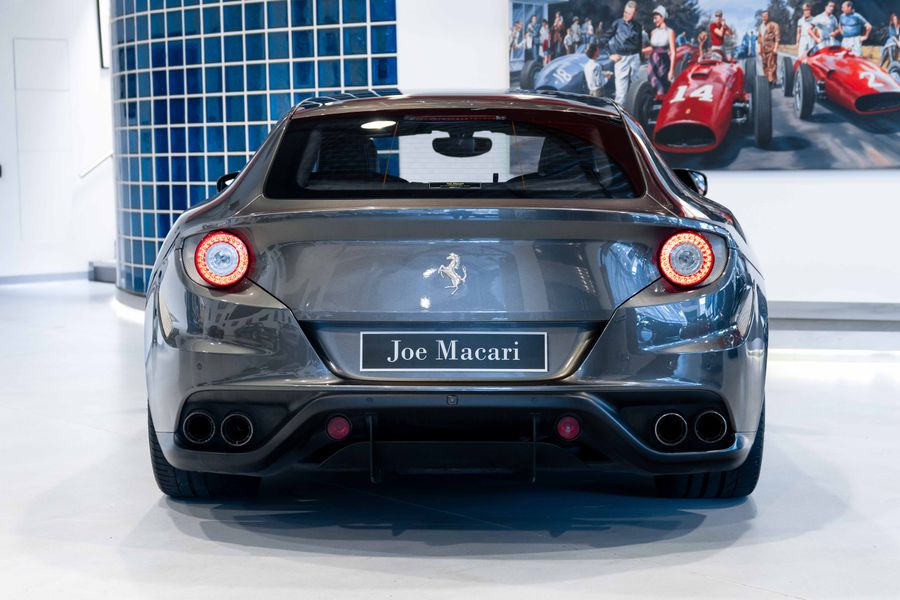 Ferrari FF