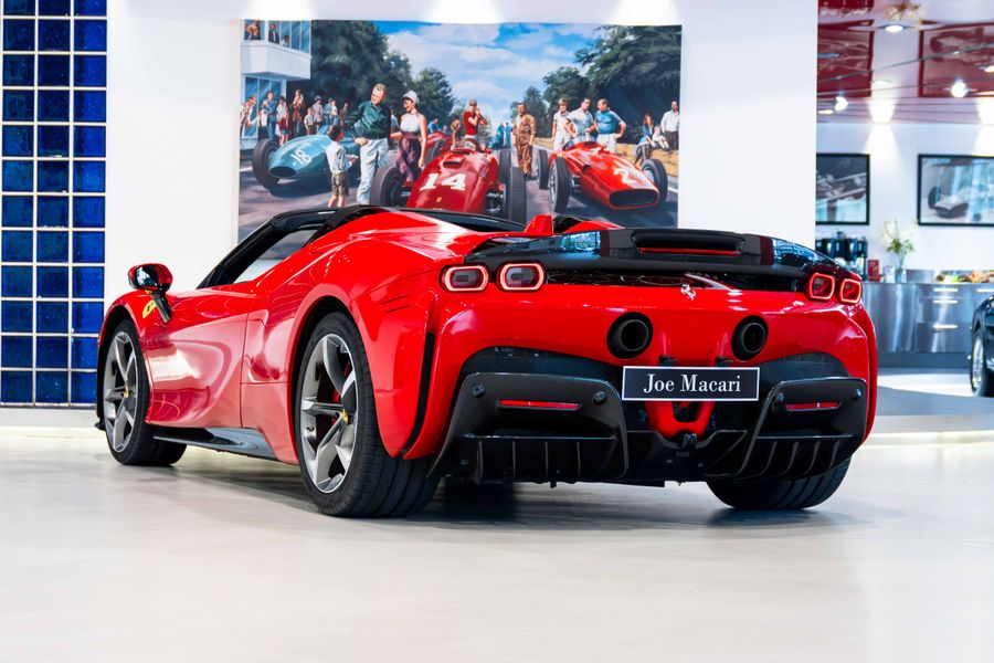 Ferrari SF90 Spider Assetto Fiorano