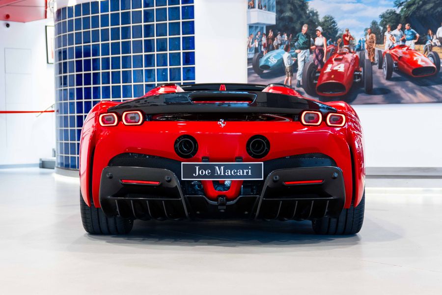 Ferrari SF90 Spider Assetto Fiorano