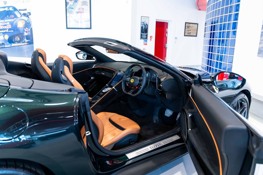 Ferrari Roma Spider