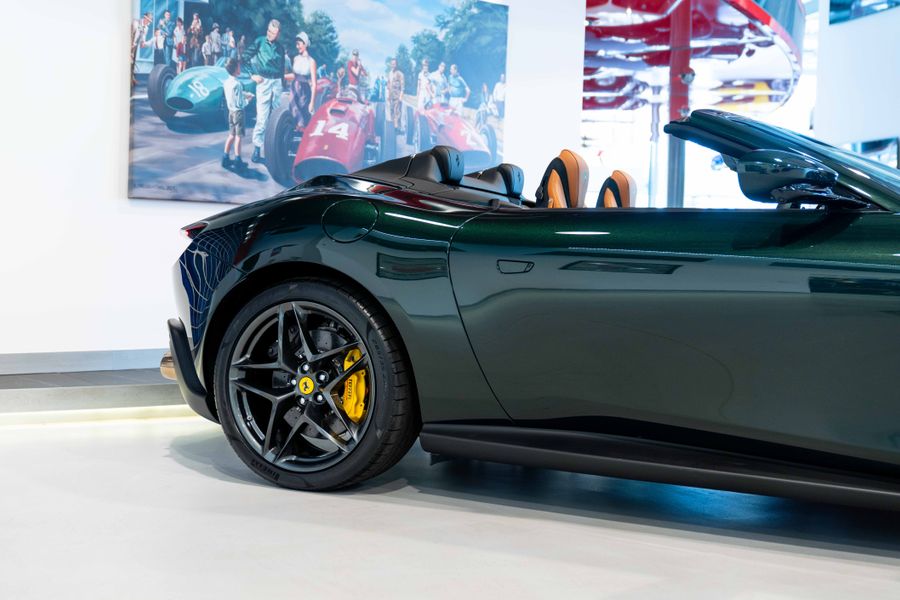 Ferrari Roma Spider