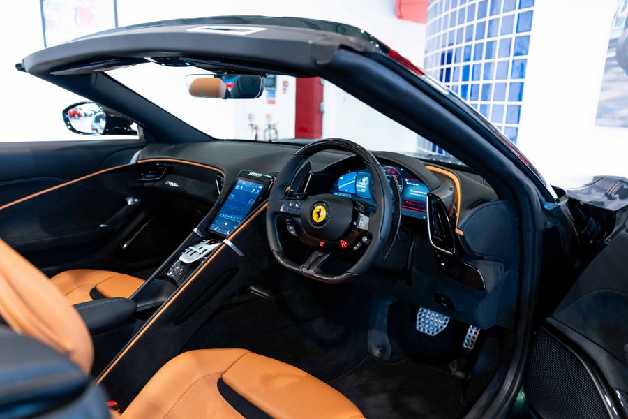 Ferrari Roma Spider