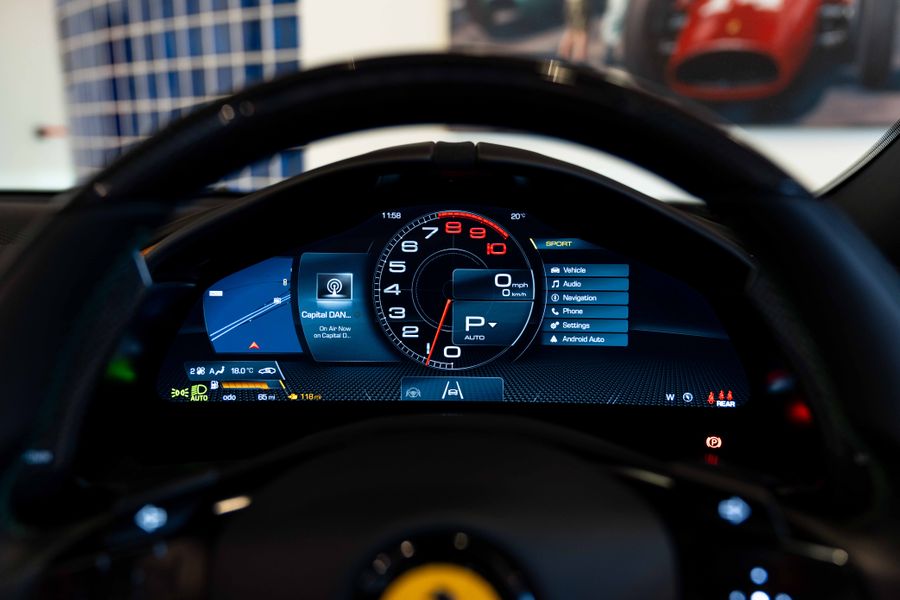 Ferrari Roma Spider