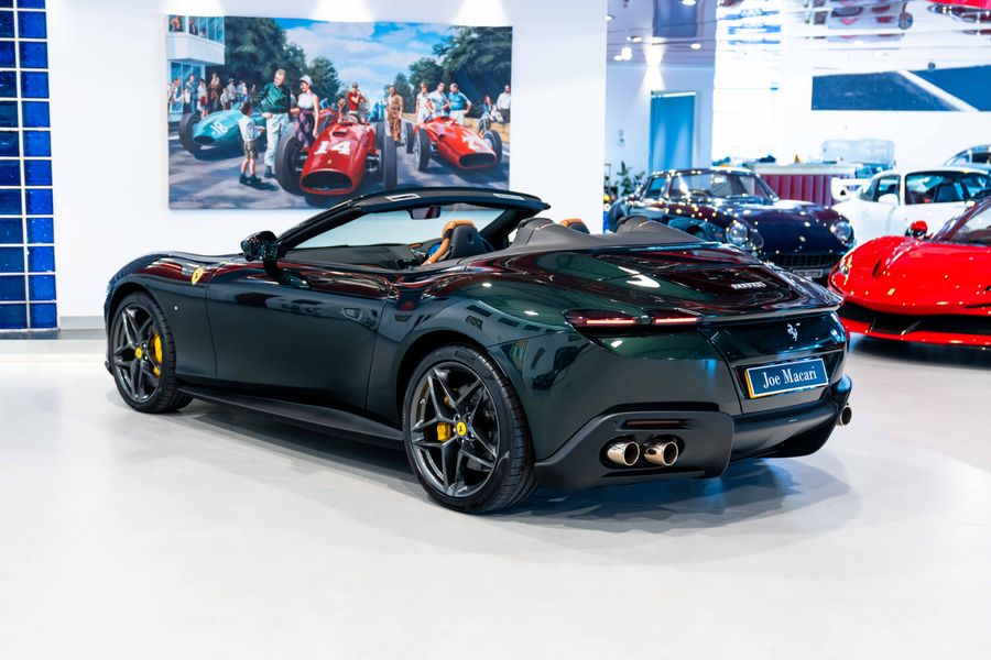Ferrari Roma Spider