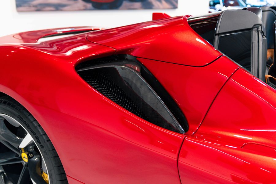 Ferrari SF90 Spider
