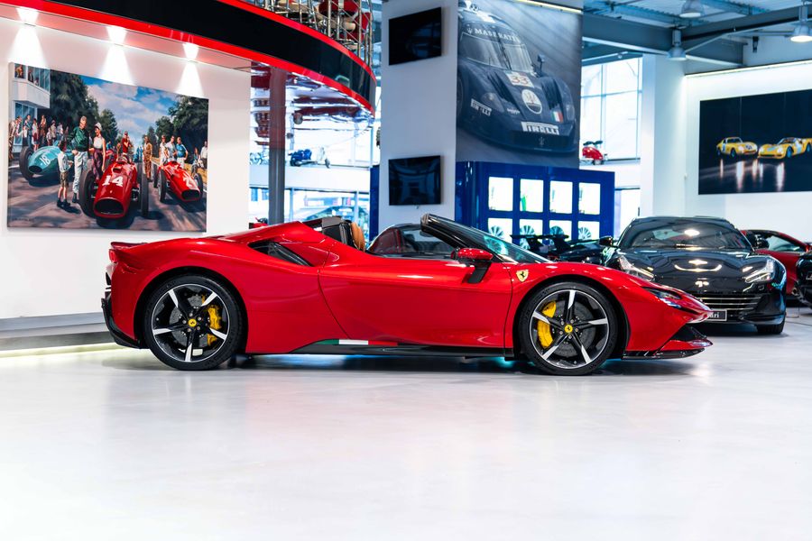 Ferrari SF90 Spider