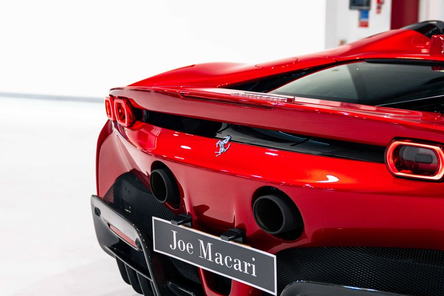 Ferrari SF90 Spider