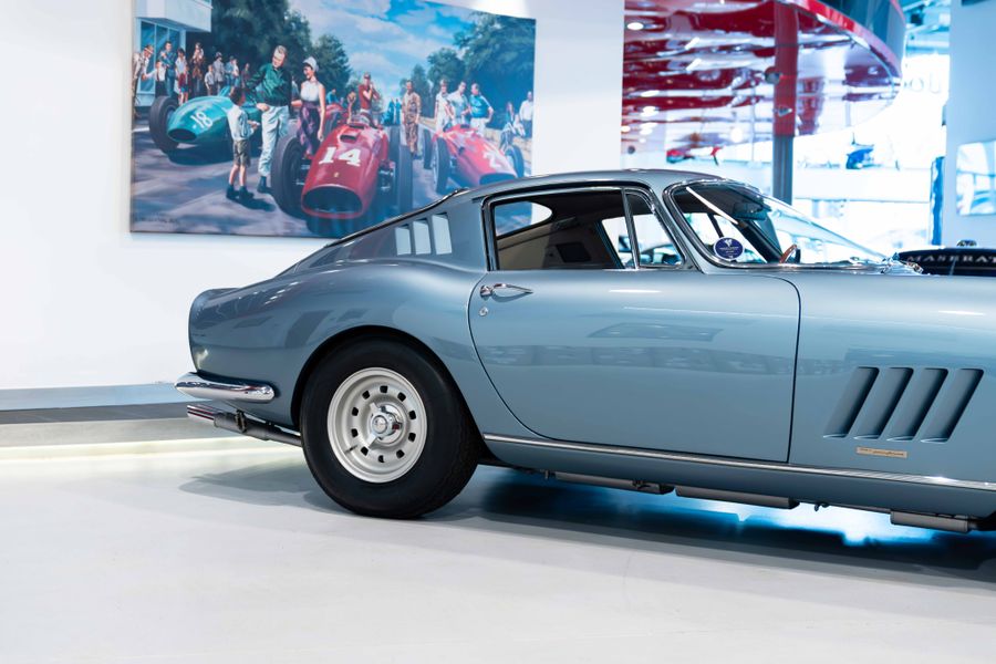 Ferrari 275 GTB/4 LHD
