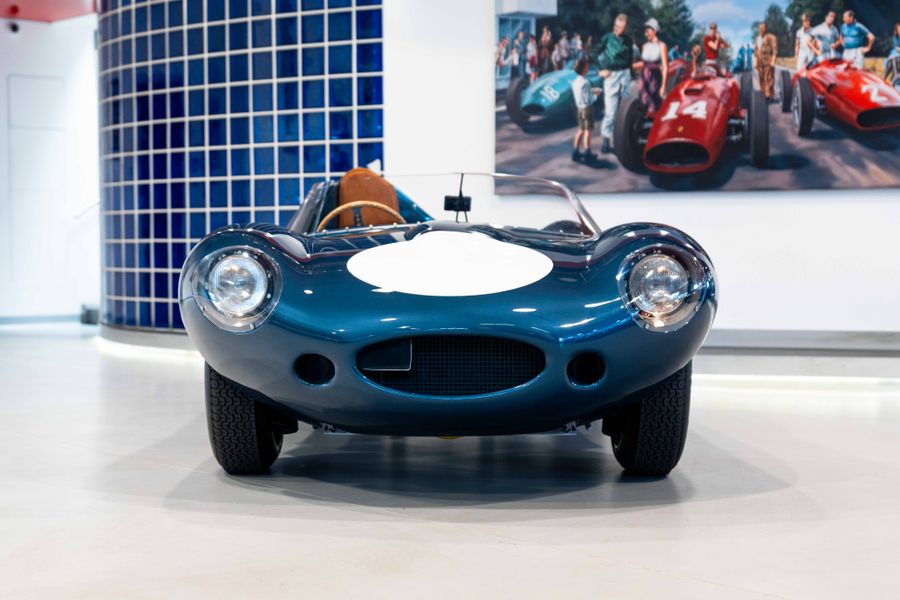 Jaguar D-Type Continuation