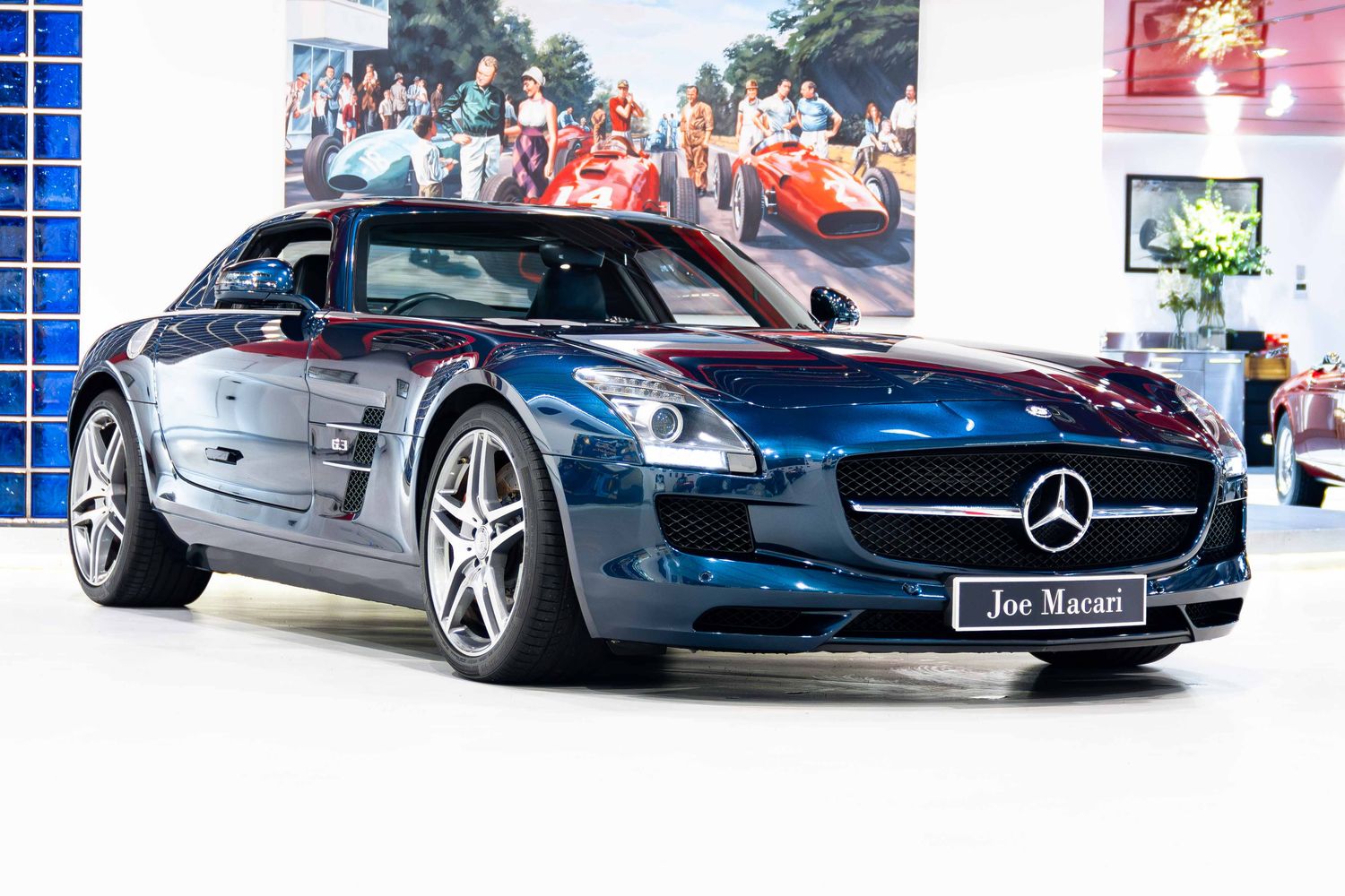 Mercedes-Benz SLS AMG