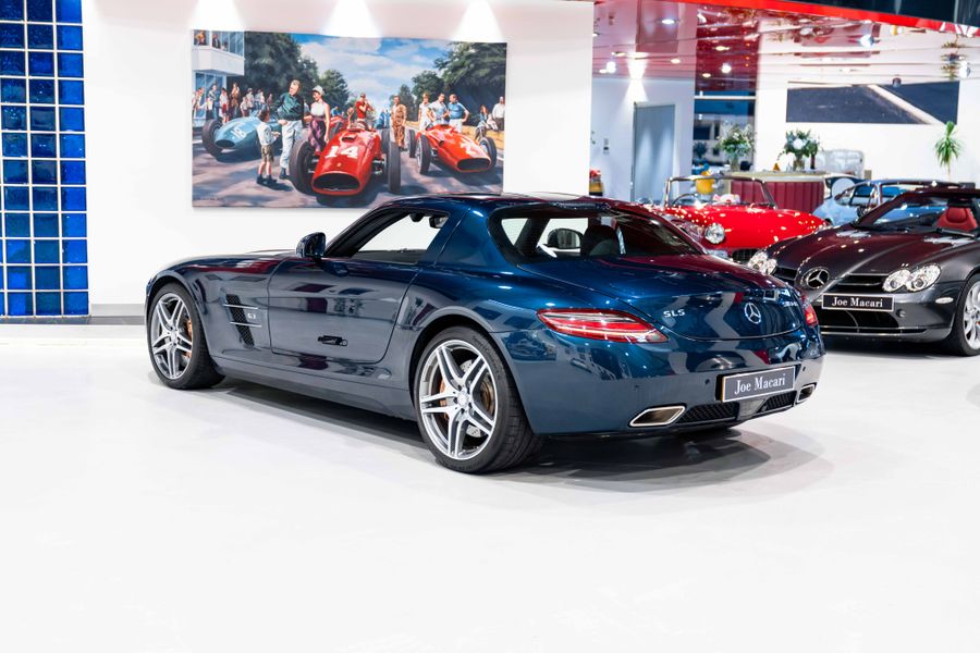 Mercedes-Benz SLS AMG