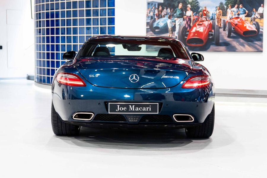 Mercedes-Benz SLS AMG