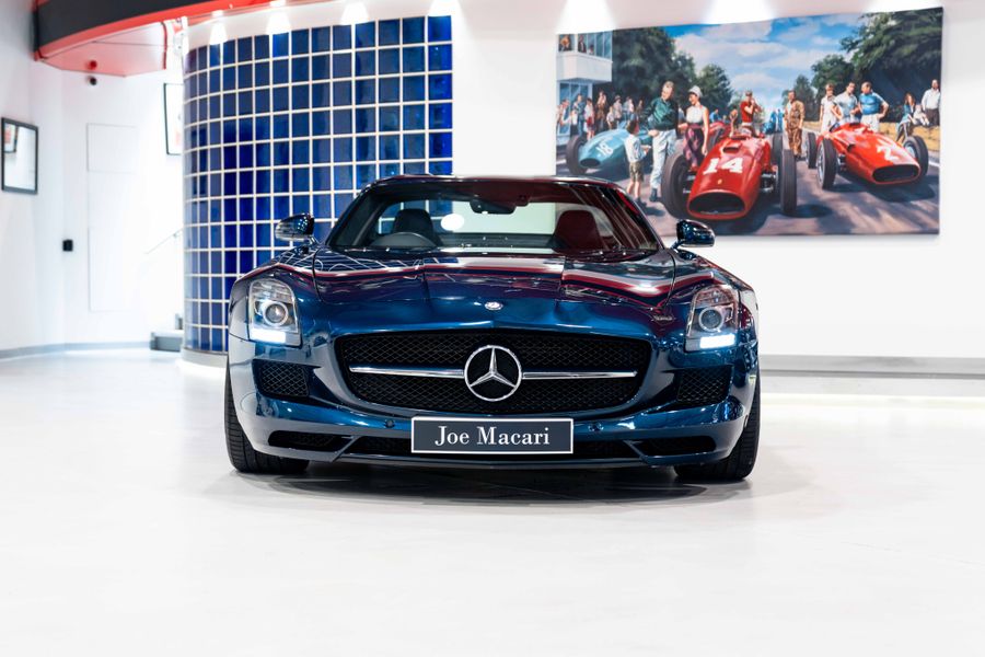 Mercedes-Benz SLS AMG