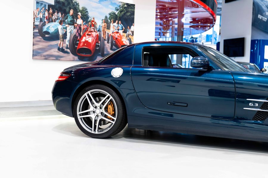 Mercedes-Benz SLS AMG