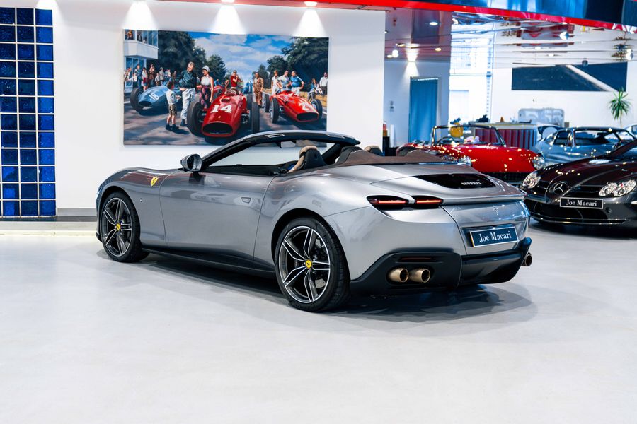 Ferrari Roma Spider