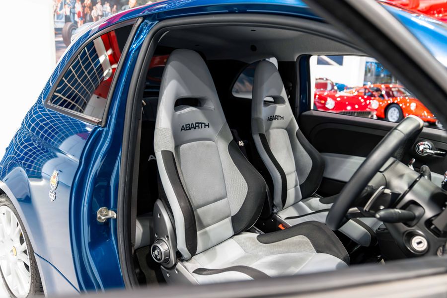 Abarth 695 Tributo Ferrari