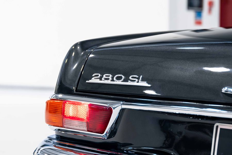 Mercedes-Benz 280 SL Pagoda LHD