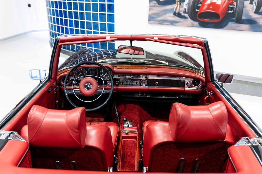 Mercedes-Benz 280 SL Pagoda LHD