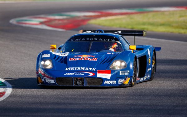 Maserati MC12 GT1