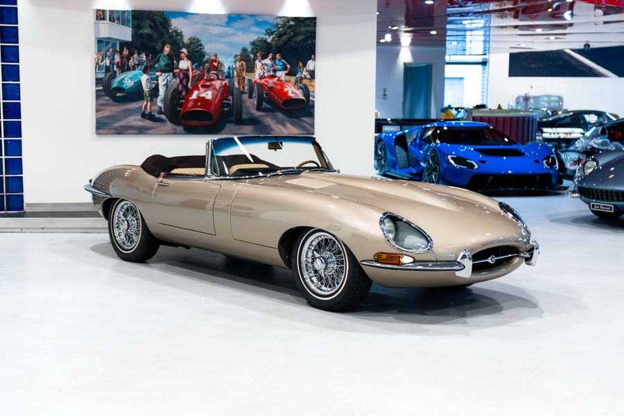 Jaguar E-Type Series 1 Roadster LHD