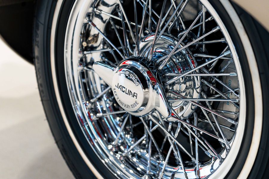 Jaguar E-Type Series 1 Roadster LHD