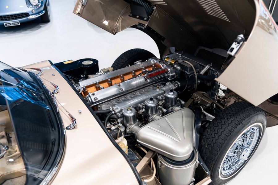 Jaguar E-Type Series 1 Roadster LHD